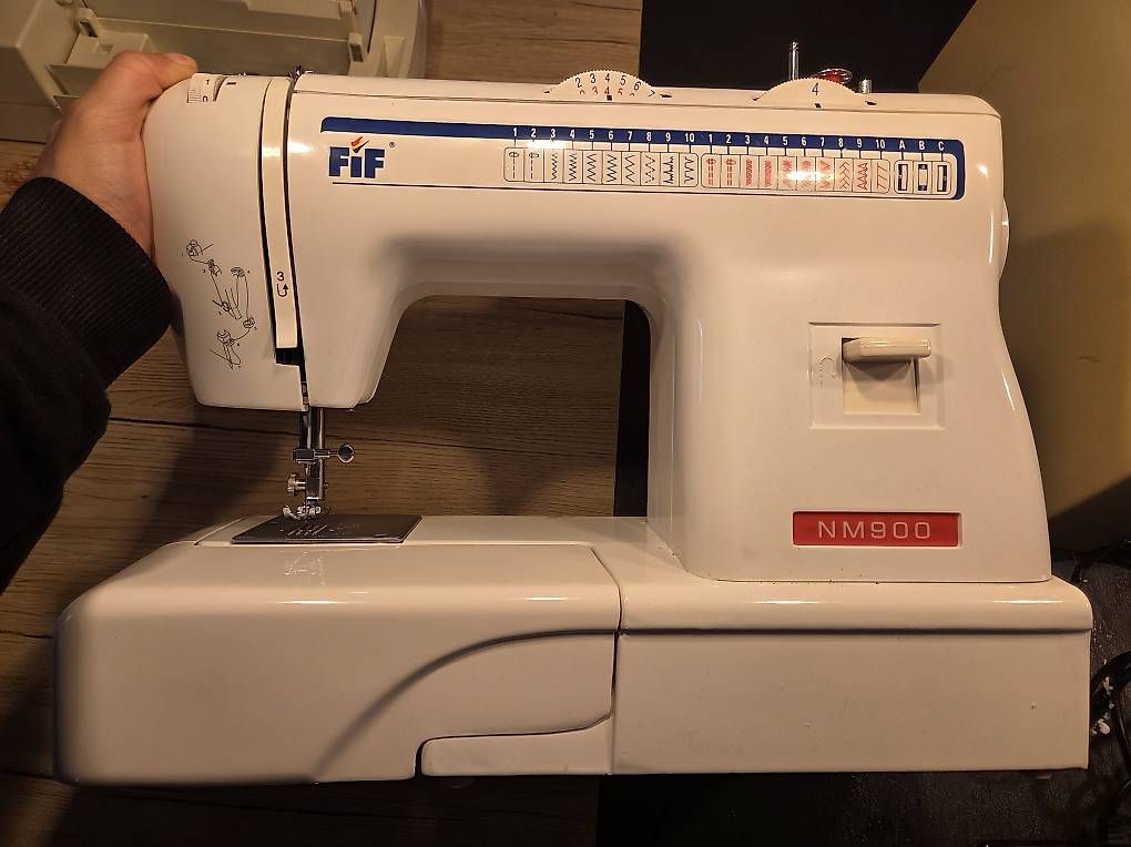 Macchine da cucire: FIF Nähmaschine – Usato da Buchs ZH venduto da niciibrownie 4