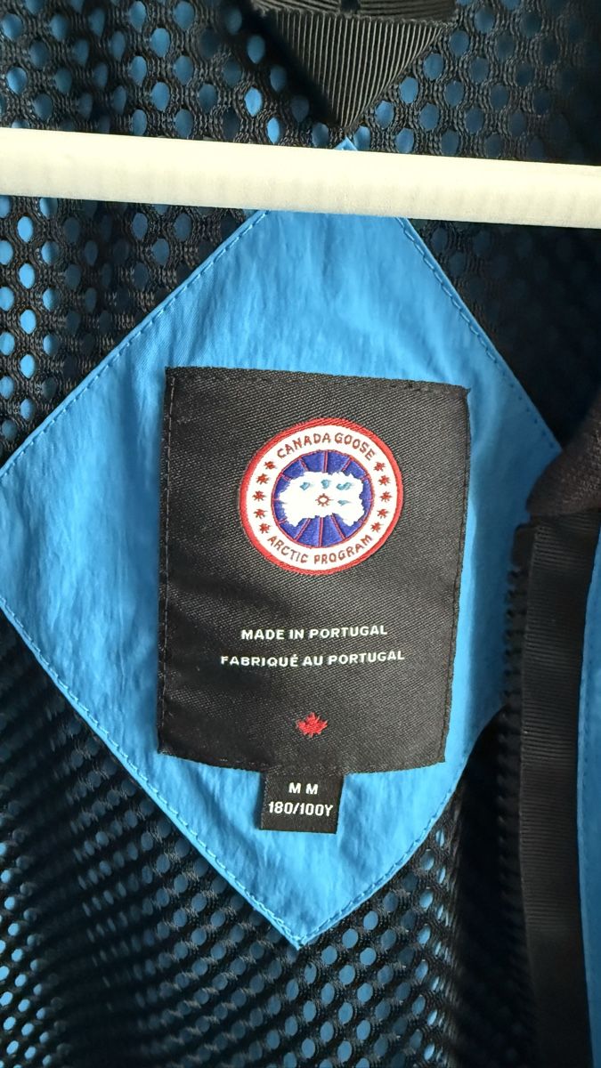 Canada Goose Giacche: Canada Goose Faber Bomber Jacket, Size M, Light Blue – Nuovo (secondo la descrizione) da Fällanden venduto da spr_n9z9 4