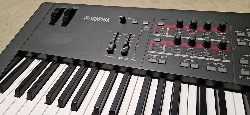 Musikinstrumente: Yamaha Mox8 – Gebraucht aus Spiez von Ch.Heber 2