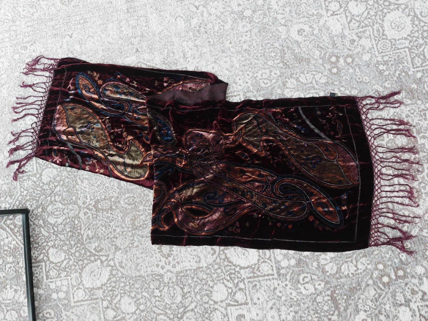 Foulards, Tücher & Schals: Vintage Schal Samt – Gebraucht aus Münchenbuchsee von Ataf_Morgana 1