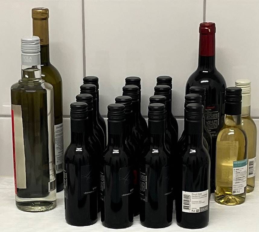 Wein: Wein Verkauf, 20 Flaschen – Gebraucht aus Zollikon von Silvia_Ca