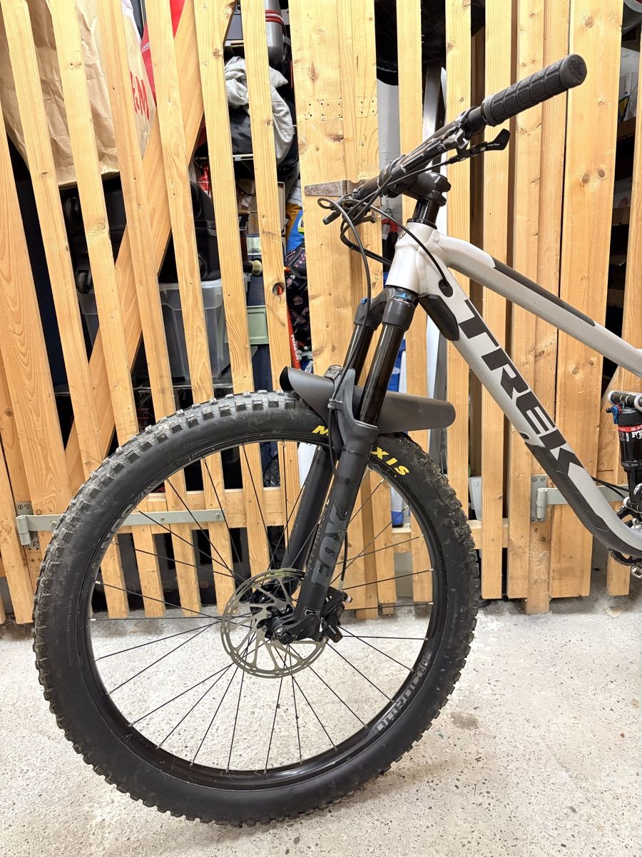 Trek Biciclette: Trek fuel ex8 Fully - Ready for Summer Trails! – Usato da Zürich venduto da des_bv89 2