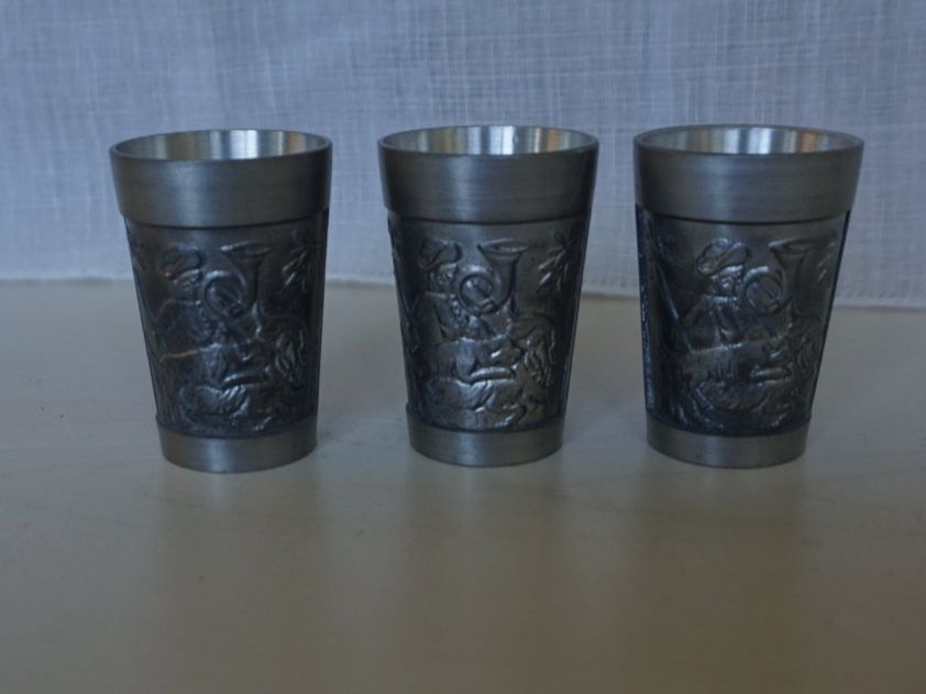 Tazze: Zinnbecher klein 3er Set – Nuovo (secondo la descrizione) da Giswil venduto da sowo60