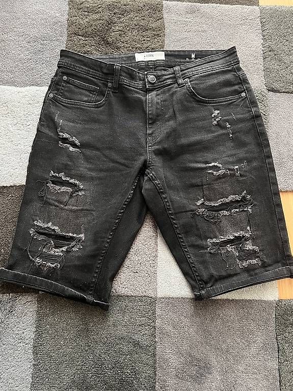 Pantalons: Short FSBN – D'occasion à Bussigny par all_7l88