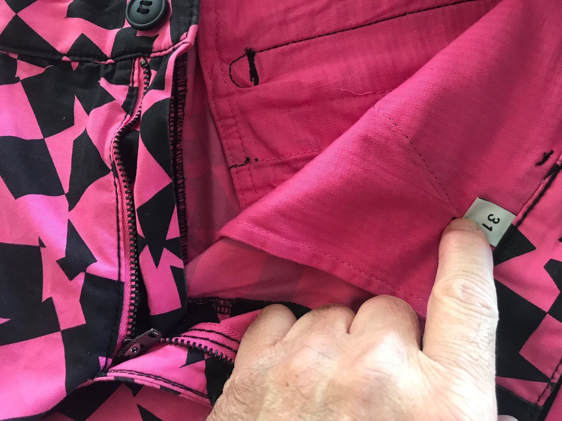 Hosen: Pink/Schwarz Edc Shorts, Grösse 31, neu – Neu (gemäss Beschreibung) aus Niederteufen von mix18 2