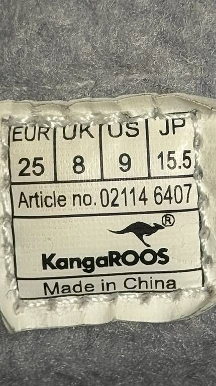 Scarpe per ragazze: KangaROOS Kinder-Sneaker / Halbschuhe  Grösse 25 – Usato da Düdingen venduto da Emphilly 1