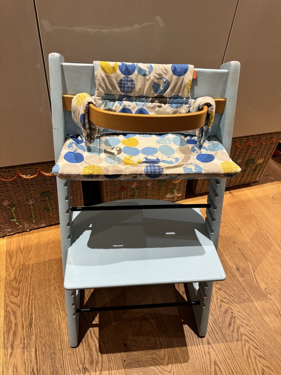 Stokke Seggioloni: Stokke Tripp Trapp Hochstuhl hellblau - Versand möglich – Usato da Neuhaus SG venduto da chinderegge