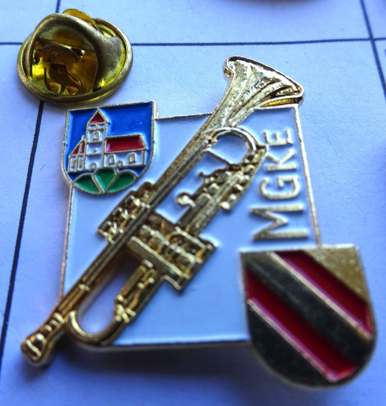 Plaketten & Abzeichen: Pin Musikgesellschaft  M G K E  Kirche – Gebraucht aus Utzenstorf von BUtter81