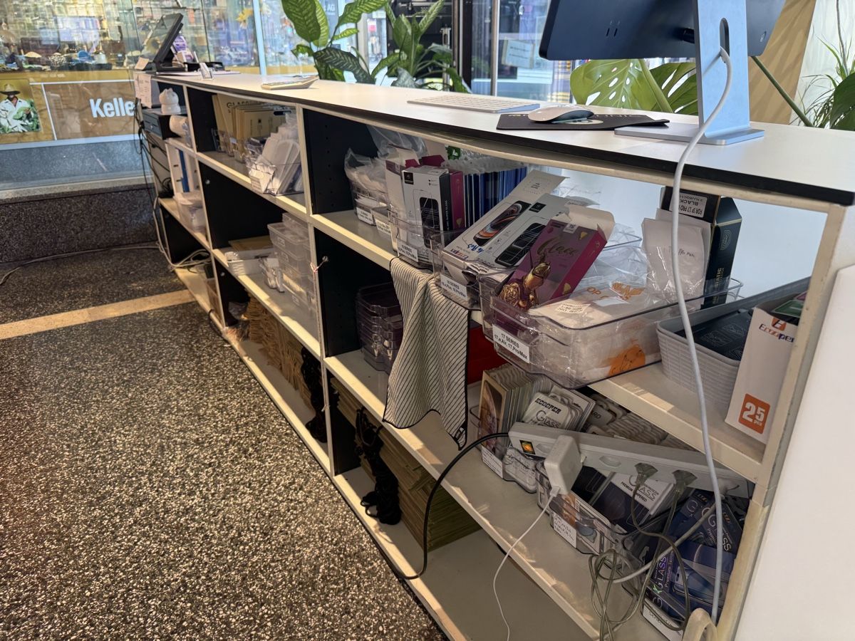 Equipement de magasin & Foires: Verkaufstheke  – D'occasion à Bern par Belli03 3
