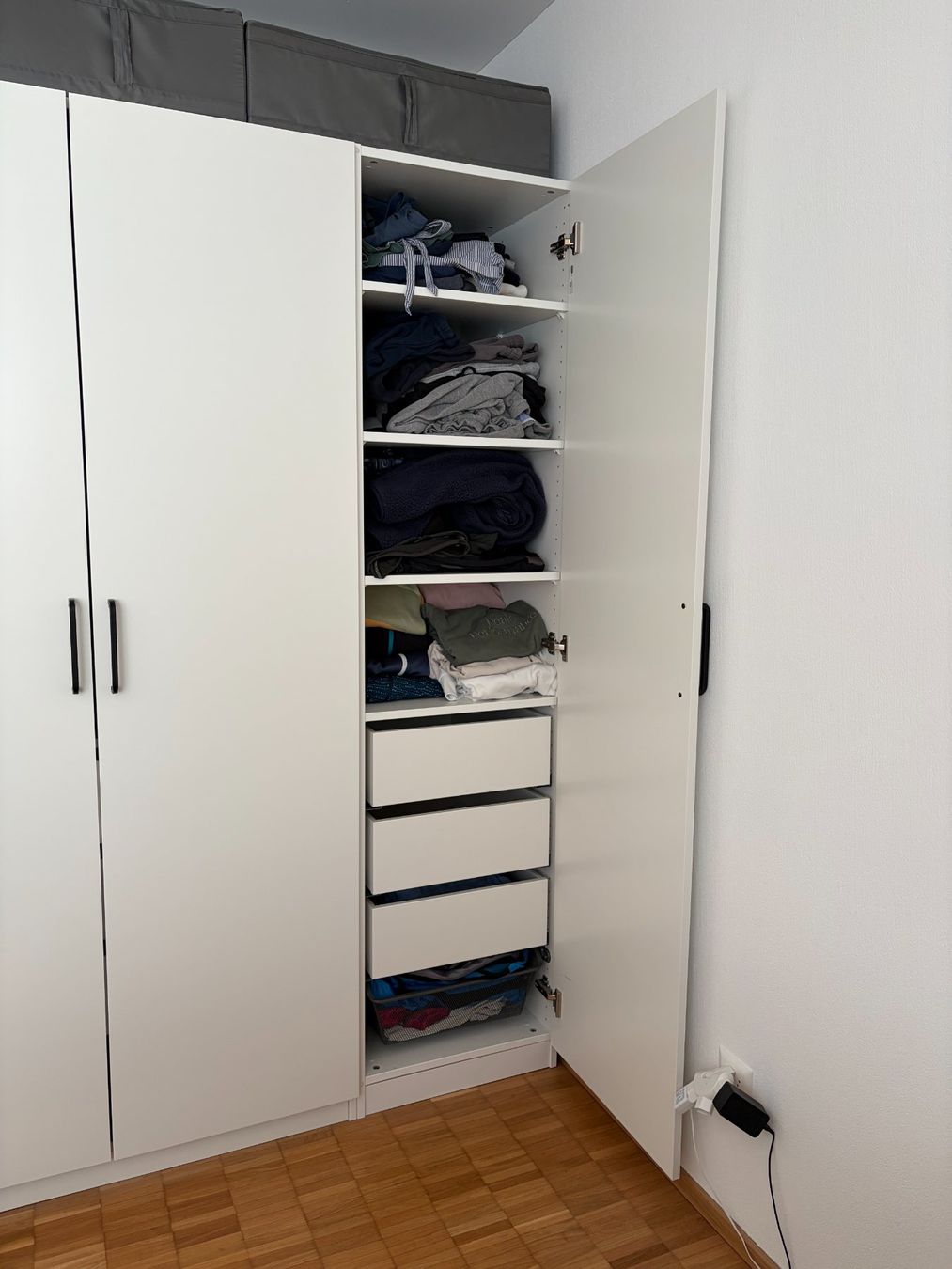 Ikea Armadi: Ikea PAX Schrank 2.50m – Usato da Tamins venduto da walkeezy 3