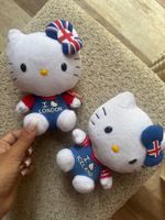 HELLO KITTY 🇬🇧 🇮🇸 Lot de 2 peluches NEW!