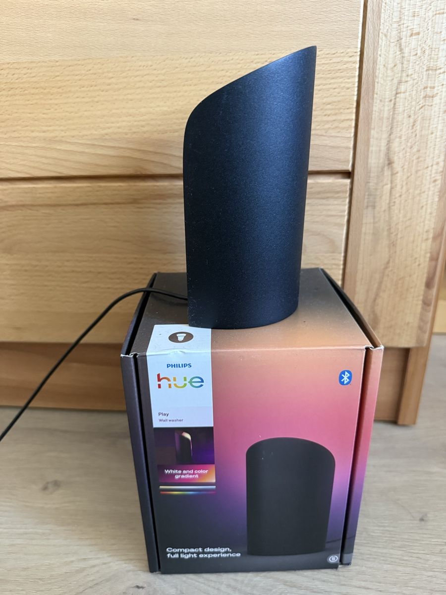 Philips Lampade: Phillips Hue Wallwasher – Usato da Wangen ZH venduto da SilvanPele 2