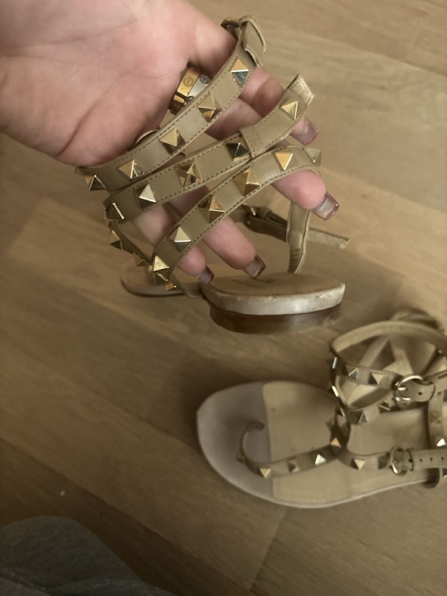 Valentino Scarpe da donna: Valentino Garavani rockstud sandals size38 – Usato da Wettswil venduto da tininha79 2