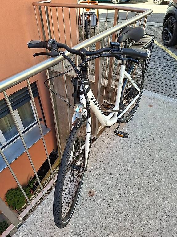 Velos: E-Bike City ROXY blanc  – Gebraucht aus Lausanne von dim_7s9d 1