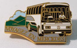 AA828 - Pin Bus Car Voyagez en Mercedes