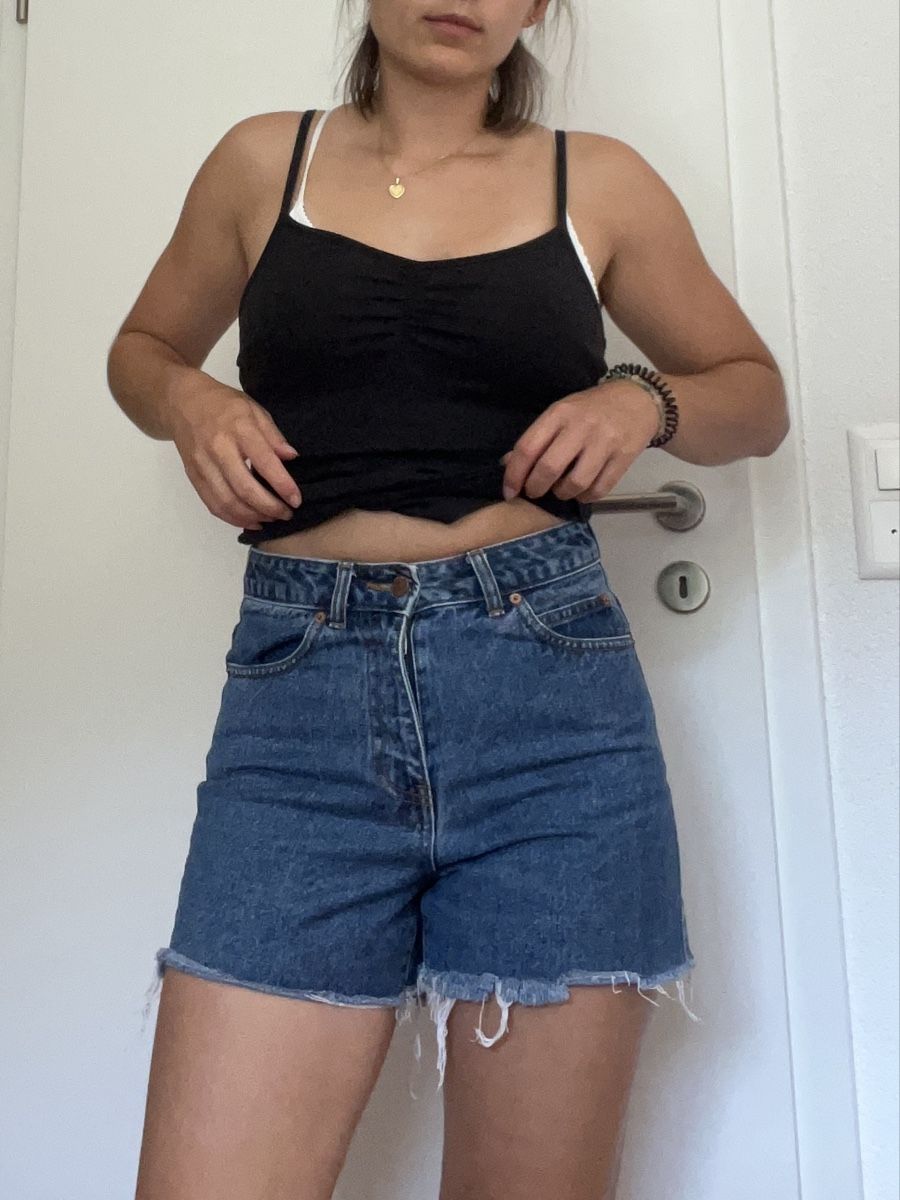 Jeans: DrDenim Jeans Shorts dunkelblau – Usato da Wil AG venduto da larwe 3