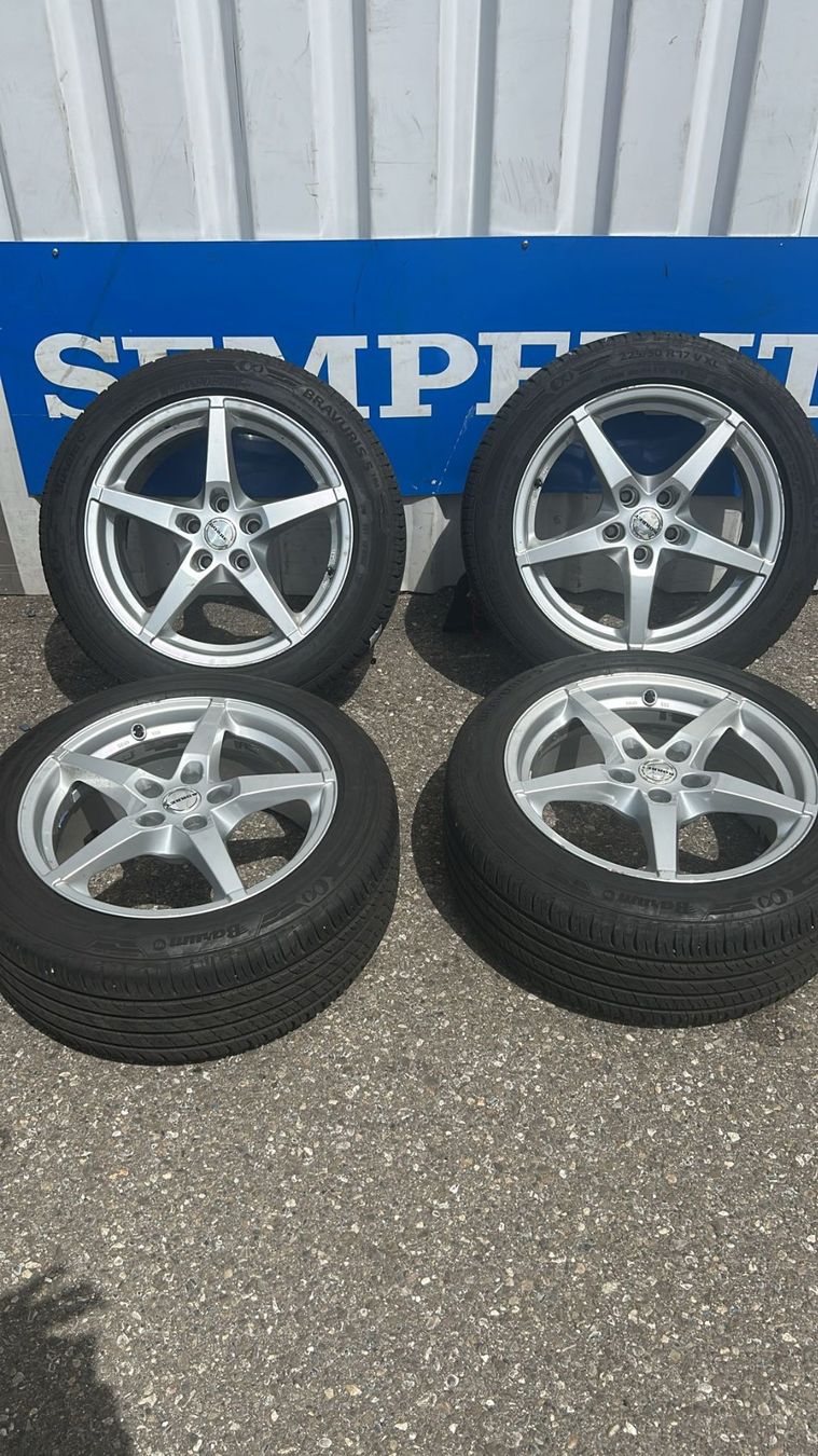 Pneus & Kompletträder: Audi Sommerrad 17 Zoll – Gebraucht aus Belp von cartrends
