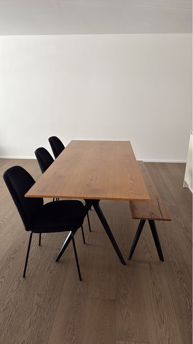 Conforama Set di tavolo e panche: Wood Dining Table with Bench and Chairs Used – Usato da Oberglatt ZH venduto da Sale12