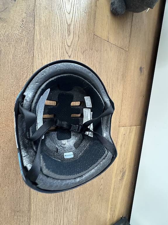 Caschi: Casque Bell – Usato da Ursy venduto da LiloNorma 2