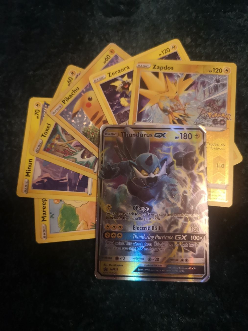 Pokémon Carte collezionabili: Thundurus GX + 6 Karten – Usato da Uster venduto da vtosevski