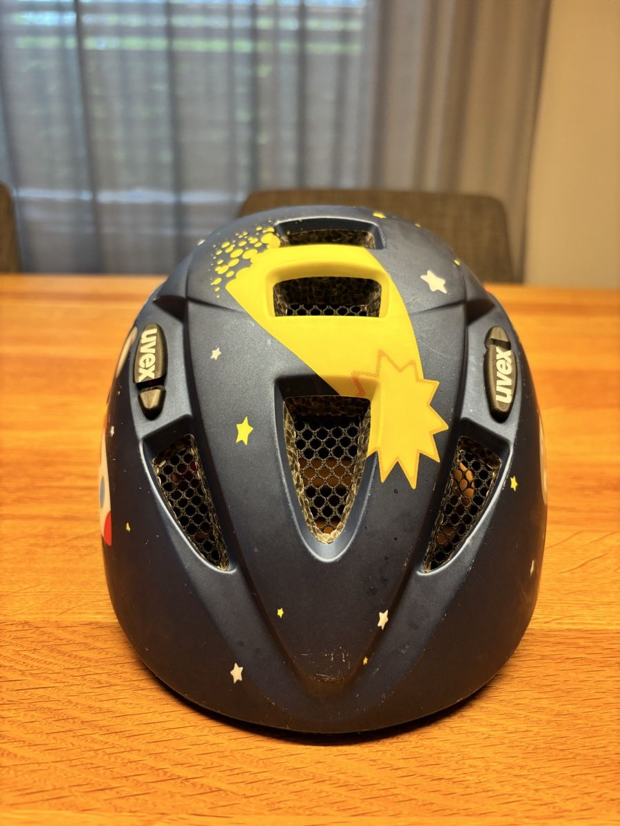 Uvex Caschi: Uvex Kinderfahrradhelm – Usato da Muhen venduto da Claudi1985 2
