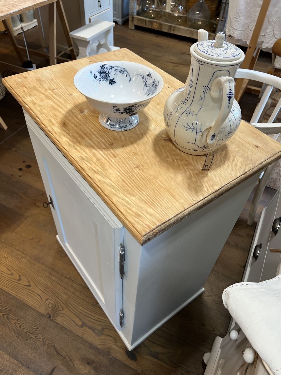 Cassettiere: Kommode 70x46cm Schrank Anrichte – Usato da Sirnach venduto da dasrosahaus 1
