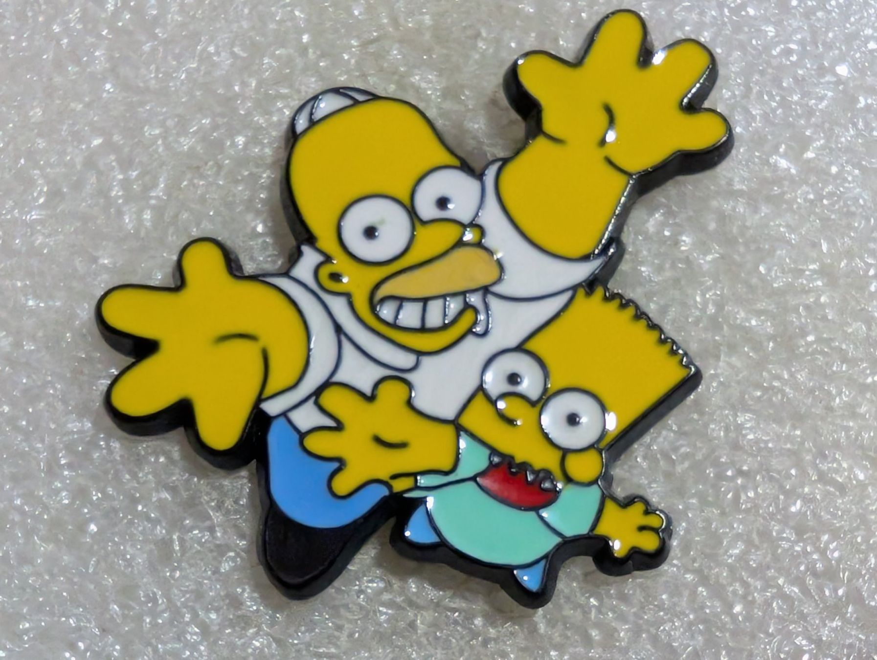 Placchette & Badge: Ansteckbutton 241: Die Simpsons – Usato da Oppligen venduto da Pin-Fall-Shop
