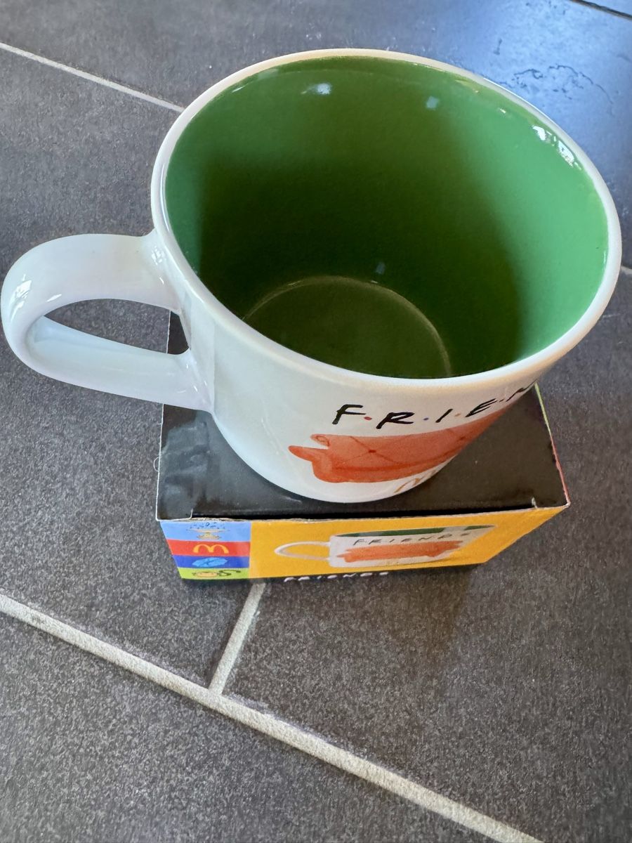 Tazze: Tasse Friends collector – Nuovo e nell'imballaggio originale da Corgémont venduto da whizzzmo 2