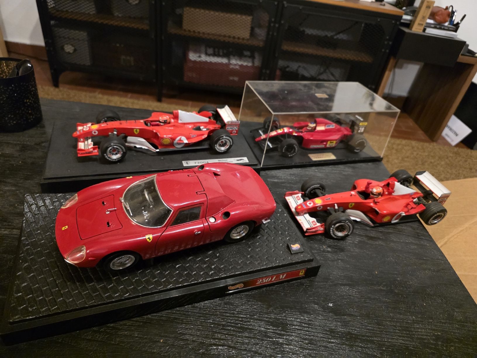 Maisto Kit di modellismo & Modellini statici: Collection Ferrari 1/18 - 1/43  – Usato da Dardagny venduto da mas_8lf2 2
