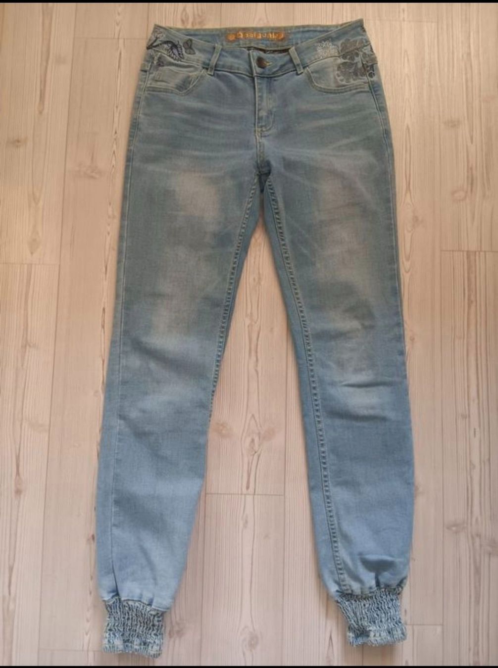 Desigual Jeans: DESIGUAL Jeans, Gr. 36 – Usato da Wynigen venduto da La_Talpa