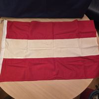 Oesterreich Flagge rot weiss rot mit Karabiner gebraucht