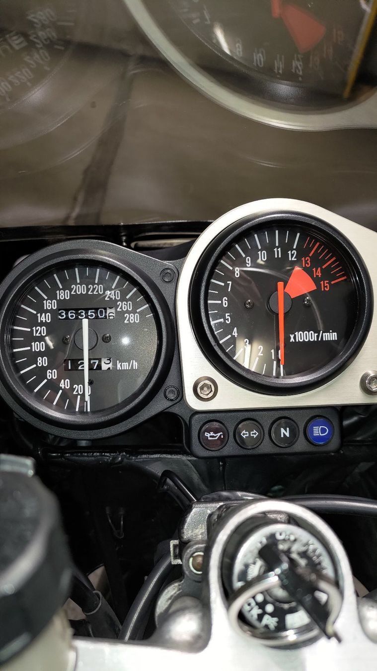 Kawasaki Strada: KAWASAKI NINJA ZX-7R - Youngtimer – Usato da Zürich venduto da Ice_only 4