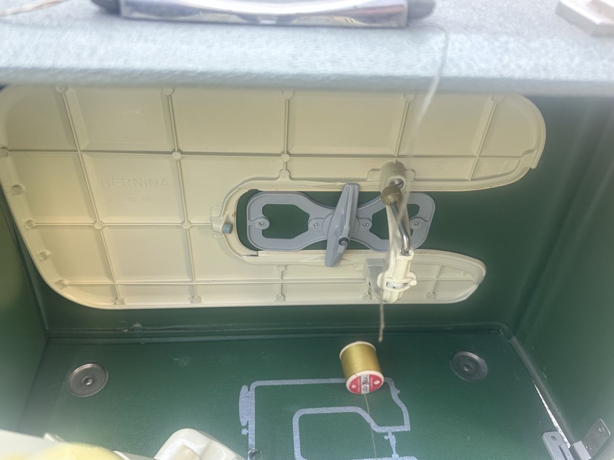 Bernina Machines à coudre: Alte Bernina Nähmaschine – D'occasion à Uster par bek_v2ct 5