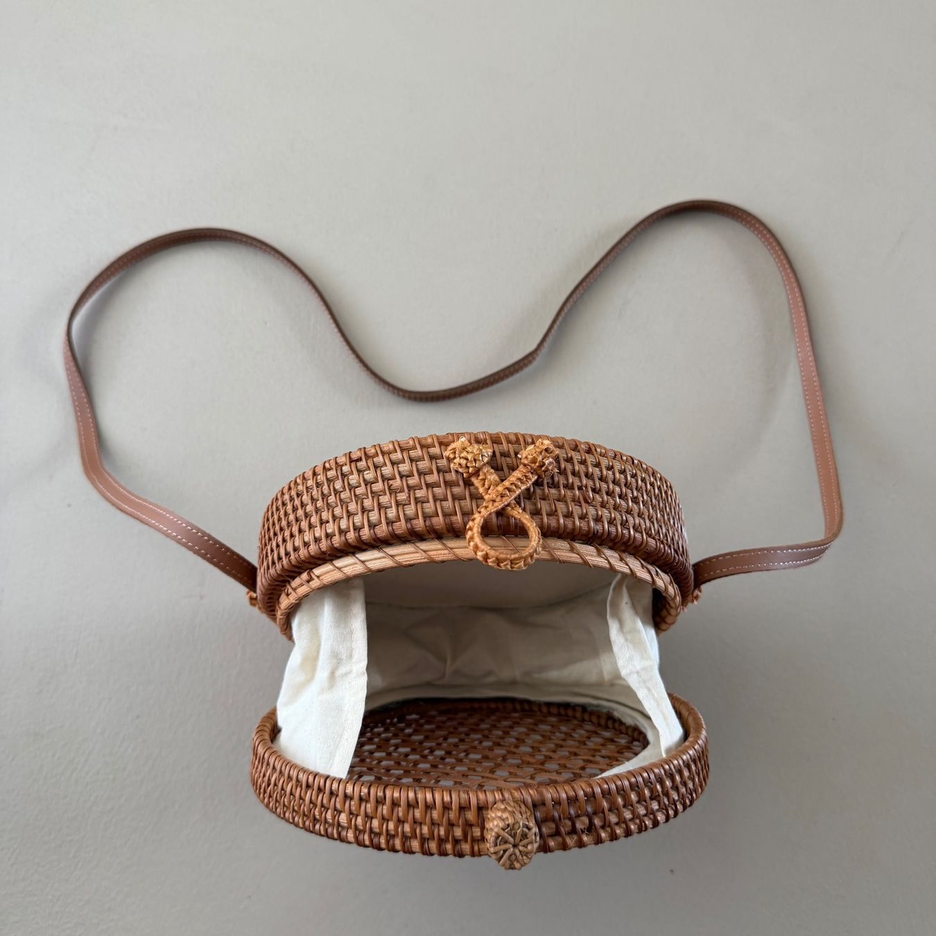 Mango Taschen für Damen: MANGO Umhängetasche im Boho-Stil  🤎 – Gebraucht aus Zürich von ClosetQueen 5