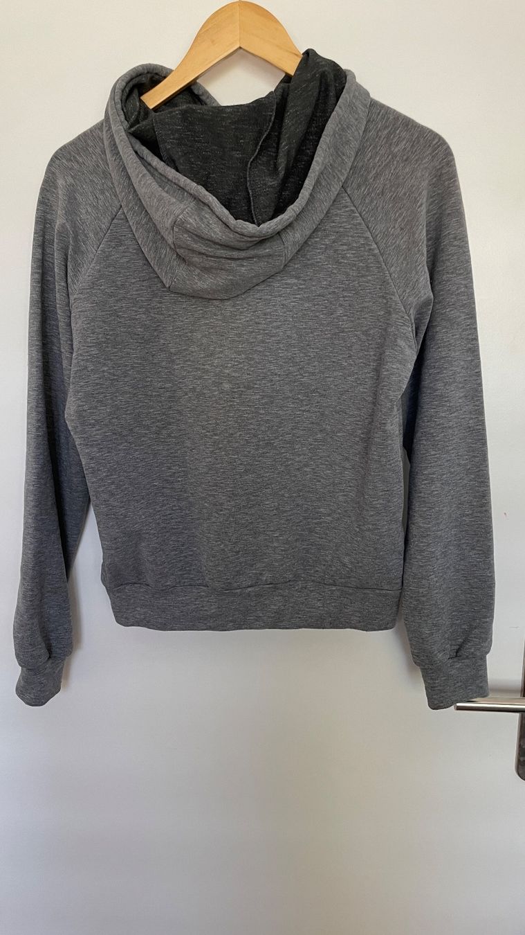 Pulls et sweat-shirts: Pullover Grösse 36, ca. 158 – D'occasion à Neuenkirch par balani 1