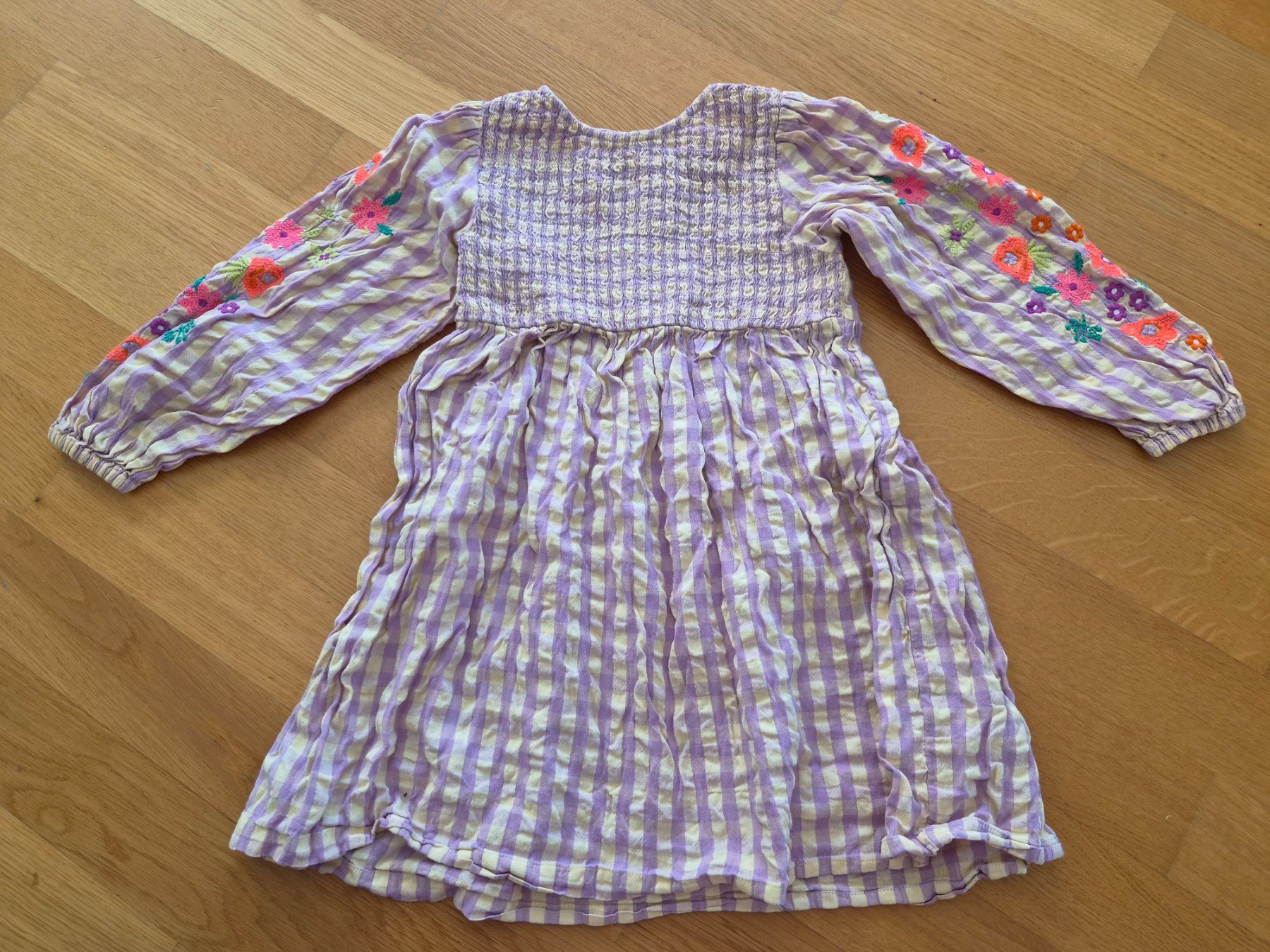 Next Vestiti & Gonne: Blumenkleid Next Gr 110 – Usato da Zumikon venduto da daryona