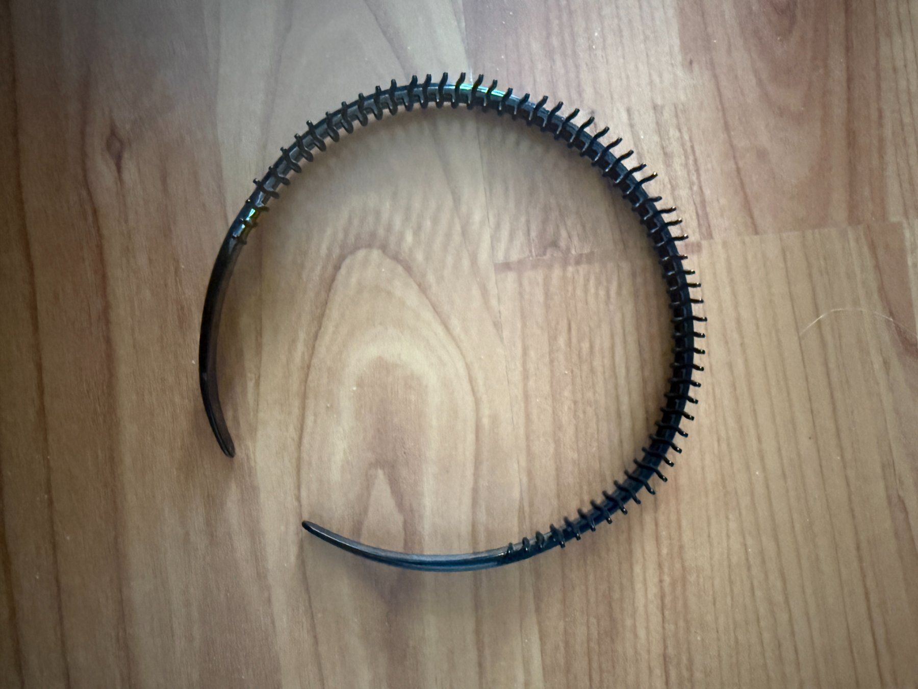 Accessori per capelli: Haarreif schwarz – Usato da Wängi venduto da squirrelwoman