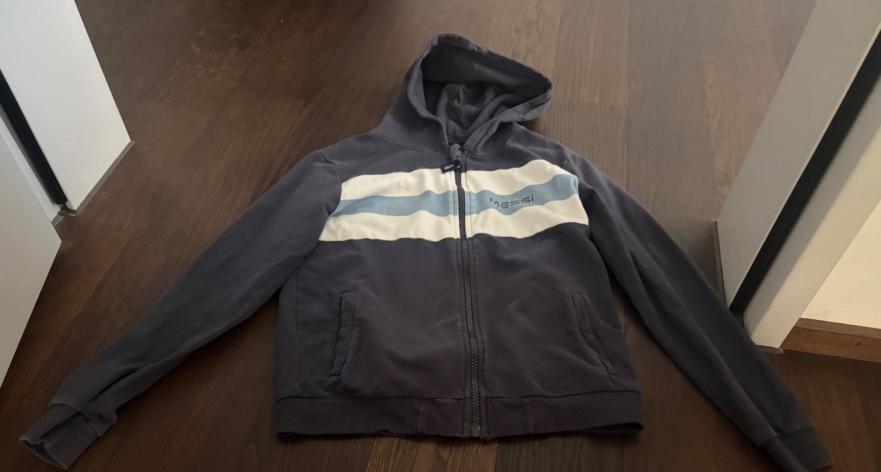 Maglioni & Felpe: Messi Pulli, gr. 134/140 – Usato da Schlieren venduto da Shelly03