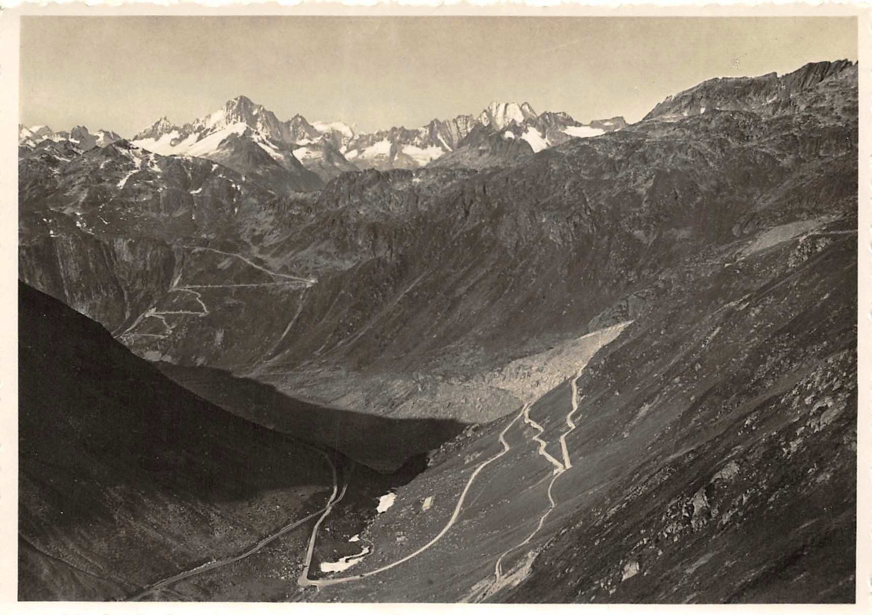 Cartoline postali: 2x Furkastrasse, Griselstrasse, Rhonegletscher – Usato da Ottikon b.Kemptth. venduto da Neptun1974