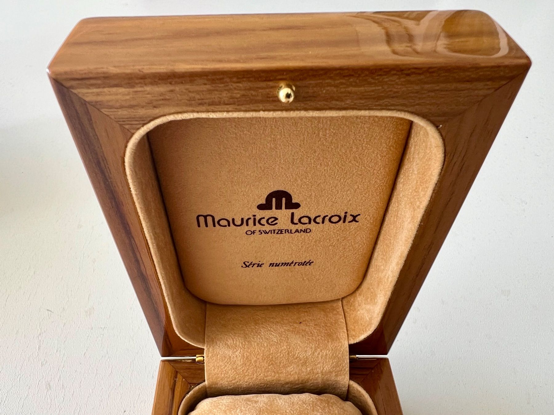 Maurice Lacroix Orologi: MAURICE LACROIX Série Numérotée Precious wood box + outerbox – Usato da Mont-sur-Lausanne venduto da vmi_ym5l 3