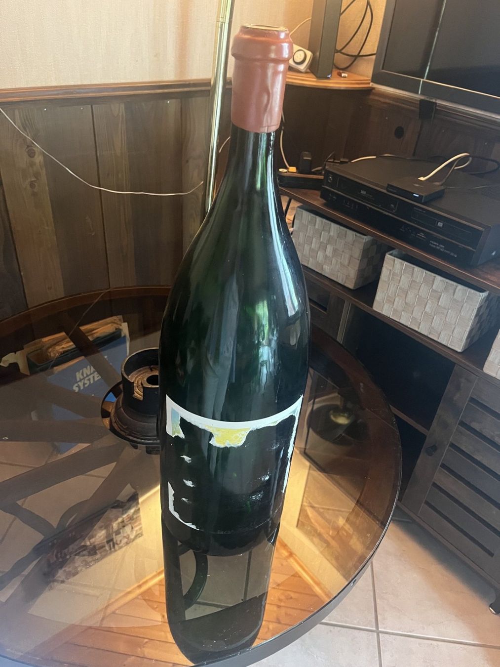 Bouteilles: bouteille de vin – D'occasion à St-URSANNE par jchoulm01 1