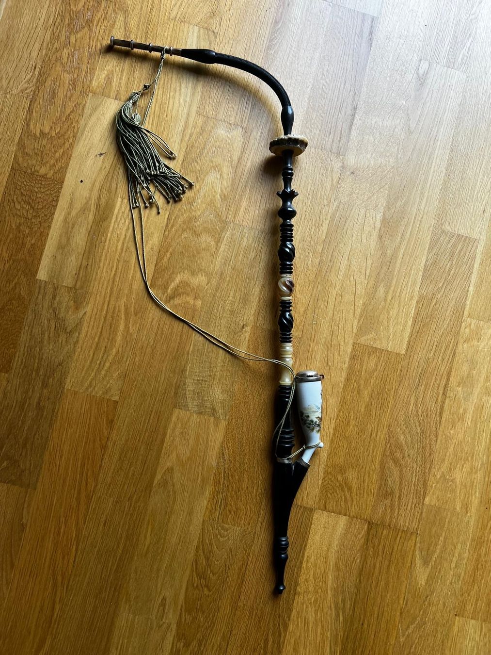 Pipes & Accessoires: Antike Tabakpfeife handgeschnitzt aus Hirschgeweih – D'occasion à Schlieren par Wizza