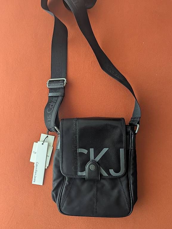 Calvin Klein Borse: Calvin Klein Bag – Nuovo e nell'imballaggio originale da Agno venduto da apo_2xjw 2