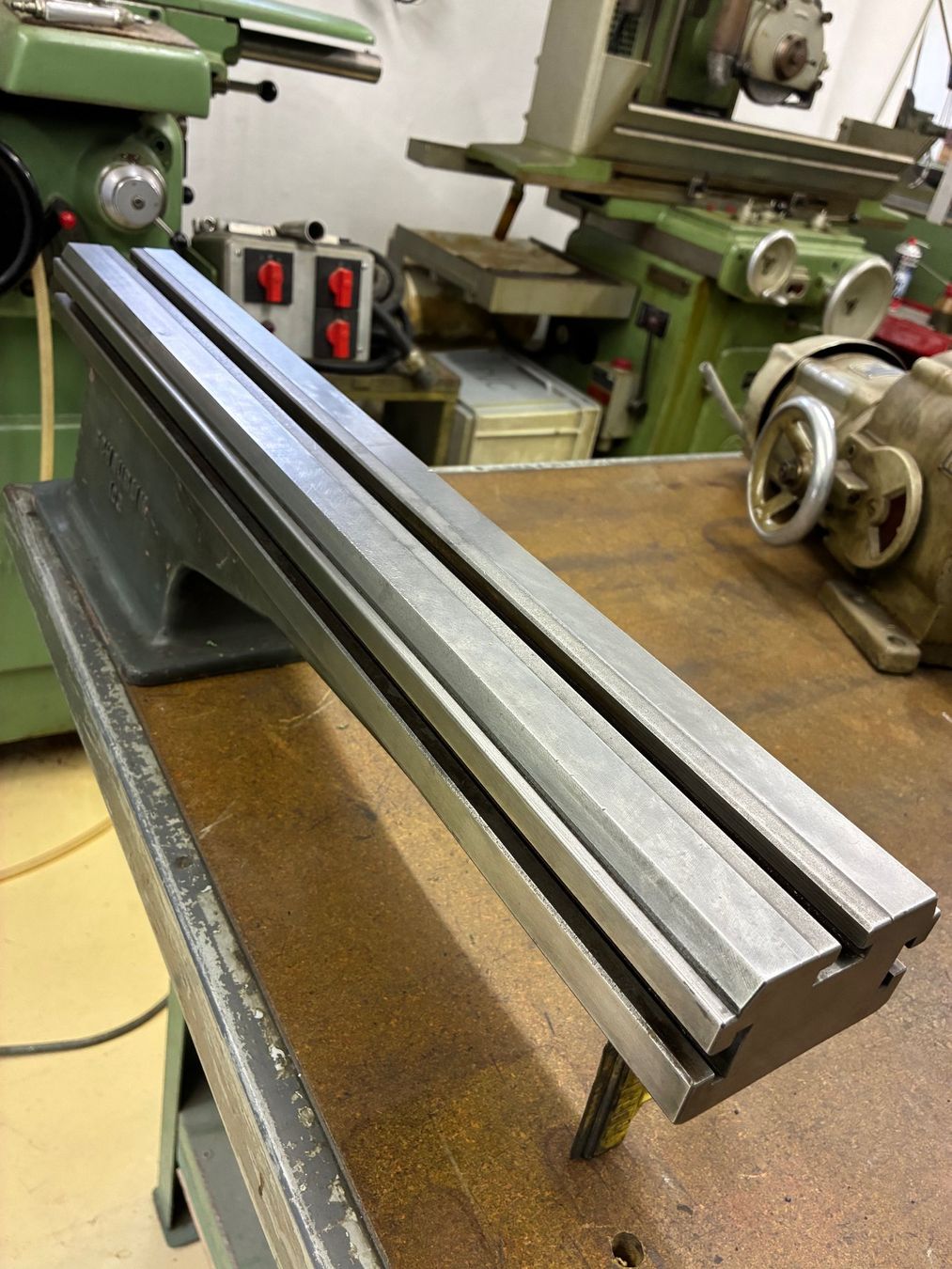 Schaublin Tutte le macchine: Schaublin 102 banc chaise – Usato da Cormondrèche venduto da Luc2036 1