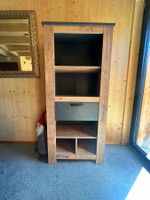 Wandregal aus Holz