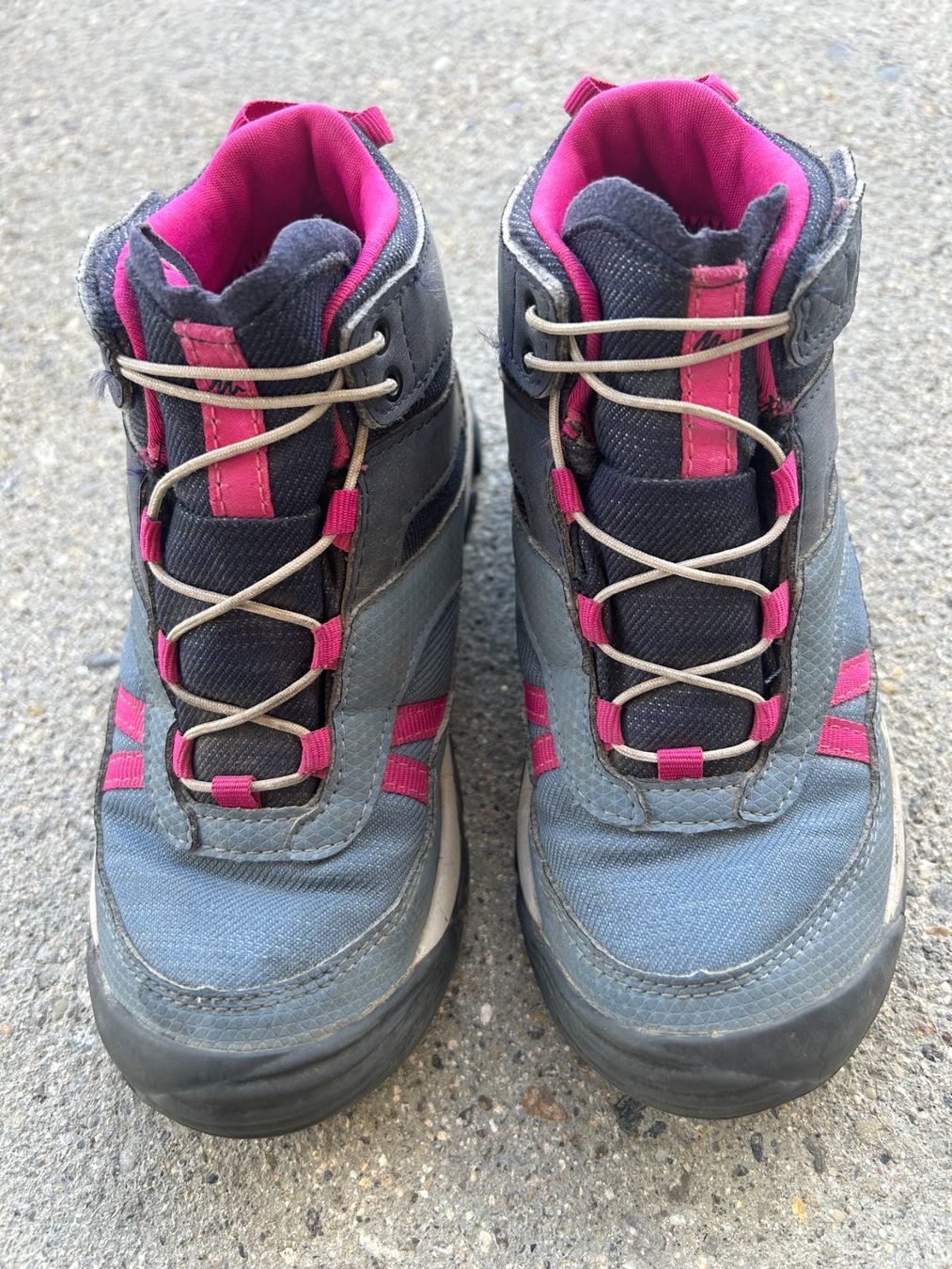 Chaussures garçon: Kinder Wanderschuhe Gr. 30 Top Zustand – D'occasion à Aarwangen par Sternchen11