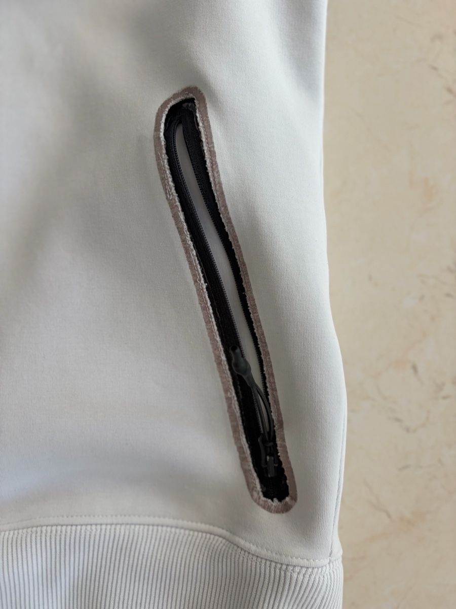 Lacoste Pulls & Sweat-shirts: Hoodie Lacoste – D'occasion à Ziefen par kora11 4