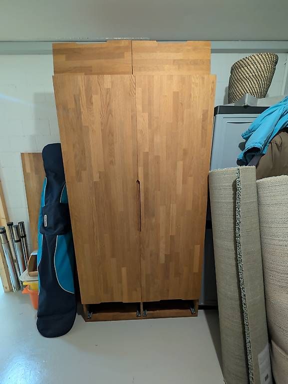 Armadi: Echtholz Schrank – Usato da Schwarzenbach SG venduto da noa_5hbp