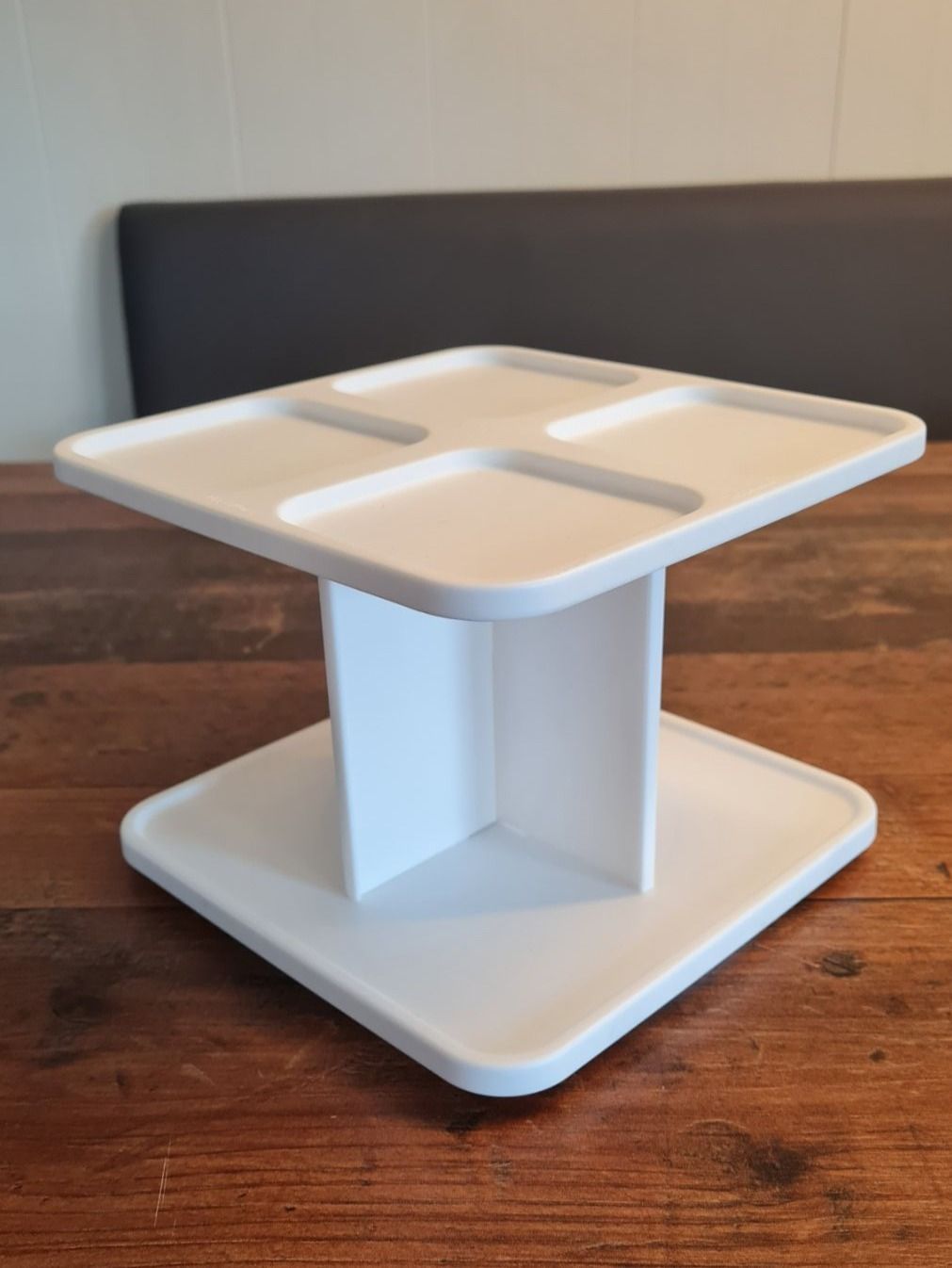 Tupperware Contenitori & Simili: Tupperware Gewürzgestell drehbar – Usato da Unteriberg venduto da Foxcross