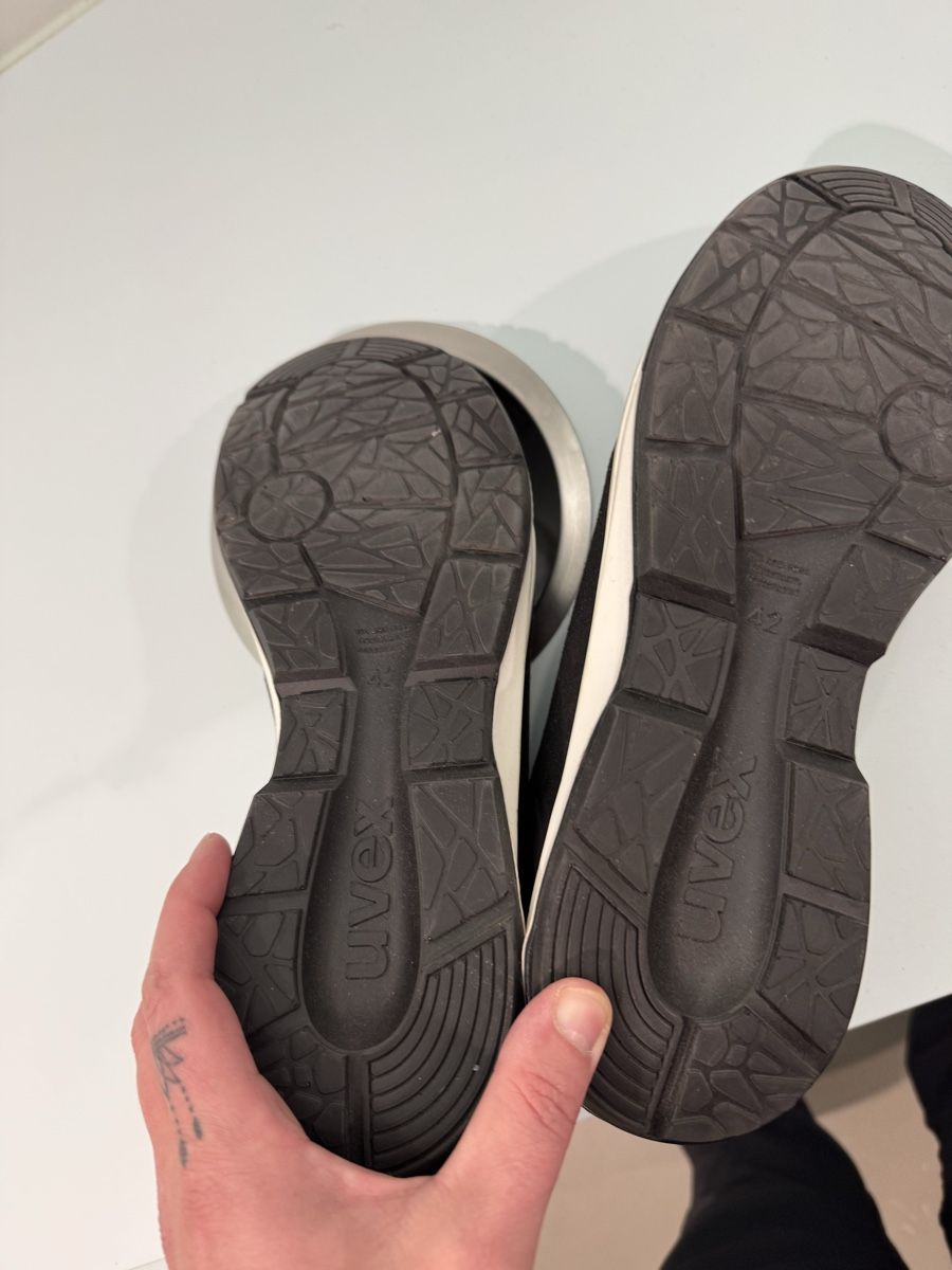 Uvex Scarpe da uomo: UVEX Sicherheitsschuhe Grösse 42 – Usato da Biel/Bienne venduto da Mia2025 3